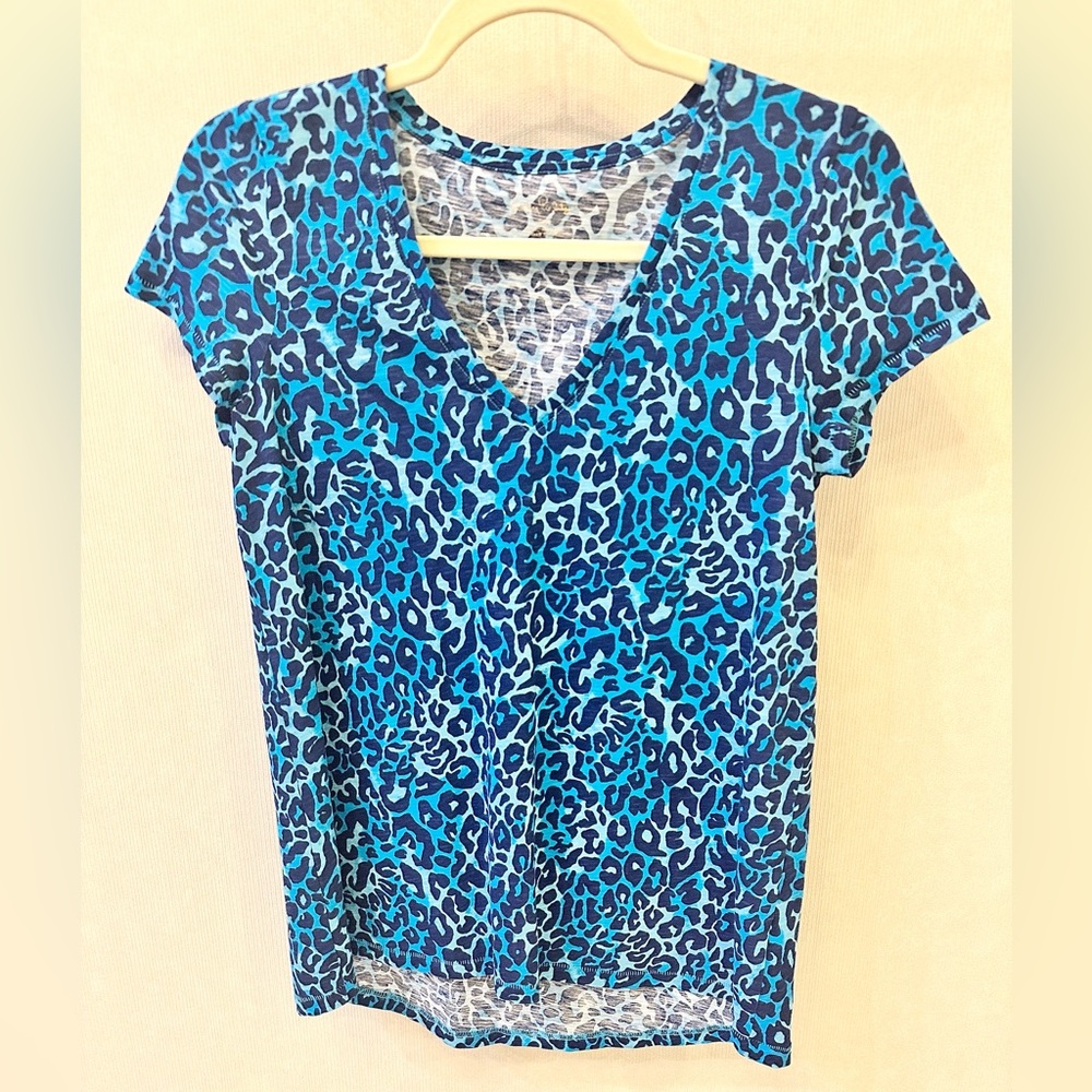Lilly Pulitzer Etta V Neck T shirt